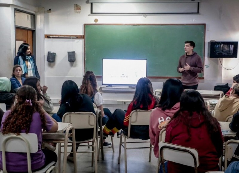 Día del Medio Ambiente: charla sobre residuos en la Escuela Secundaria número 3