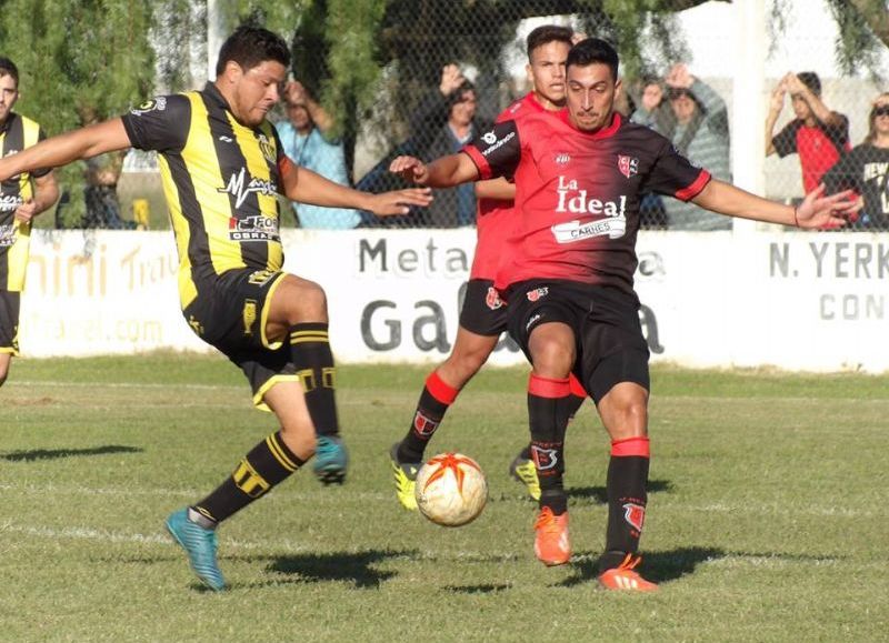 Racing derrotó a Newbery (foto: El Diez).