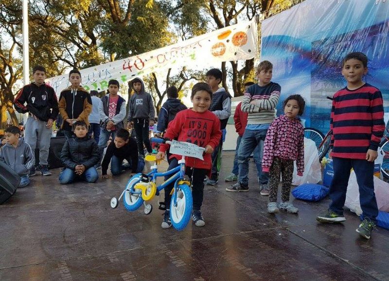 Feliz con su bici.