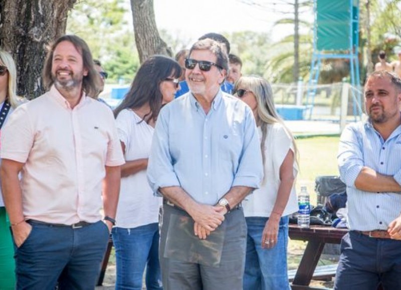 Este lunes visitó nuestra ciudad el director general de Cultura y Educación de la provincia de Buenos Aires, Alberto Sileoni.