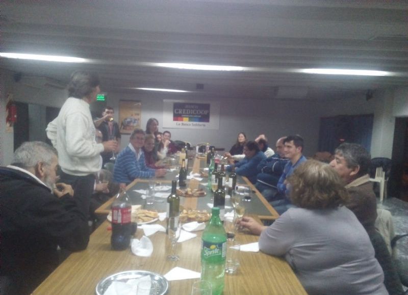 Encuentro en el salón auditórium.