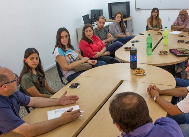 Reunión en la sede de Aulas Virtuales.