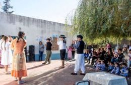 Acto oficial por el Día de la Patria en El Arbolito