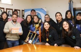 El municipio recibió a "Las Cobras" tras ganar el Torneo Apertura de la Asociación Juninense de Balonmano