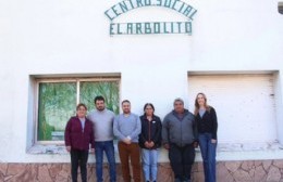 Las autoridades municipales visitaron el Centro Social de El Arbolito