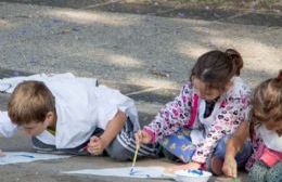 Pintaron pañuelos blancos en la Plazoleta Cívica