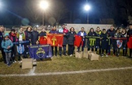 El municipio entregó indumentaria para todos los equipos de fútbol femenino