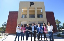 Kicillof visitó Colón e inauguró la Casa de la Provincia